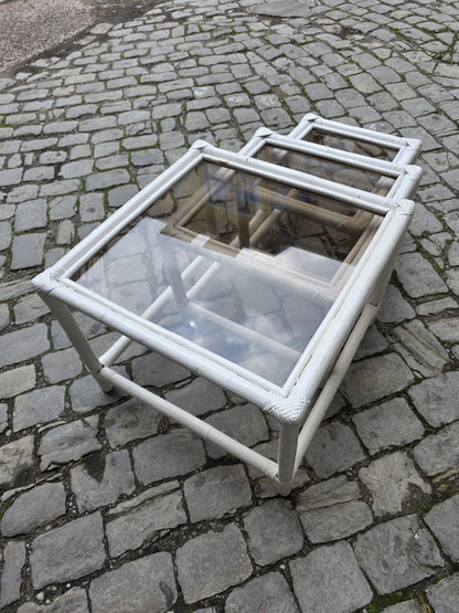 Tables gigogne bambou et verre fumé années 70