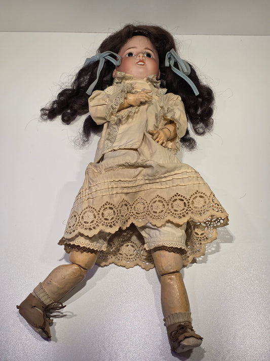 Poupée ancienne SFBJ Paris papier maché