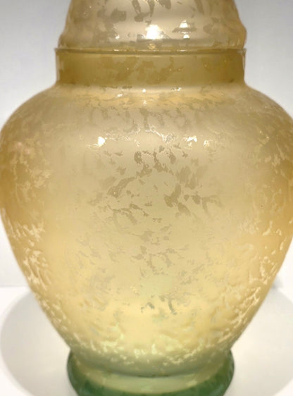 Grande Bonbonnière en verre ciselé