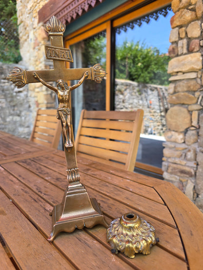 Crucifix laiton du 19ème siècle sur socle ✝️