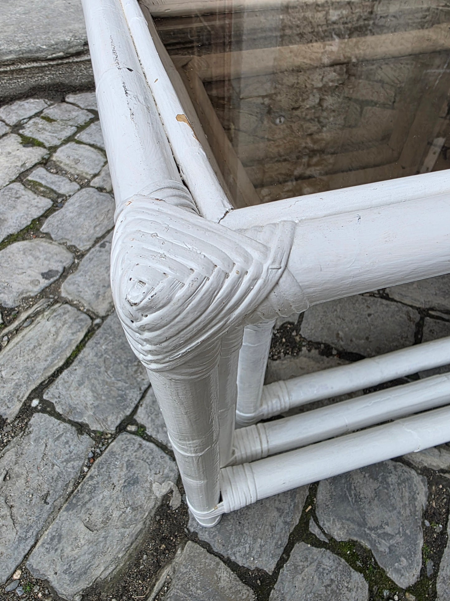 Tables gigogne bambou et verre fumé années 70