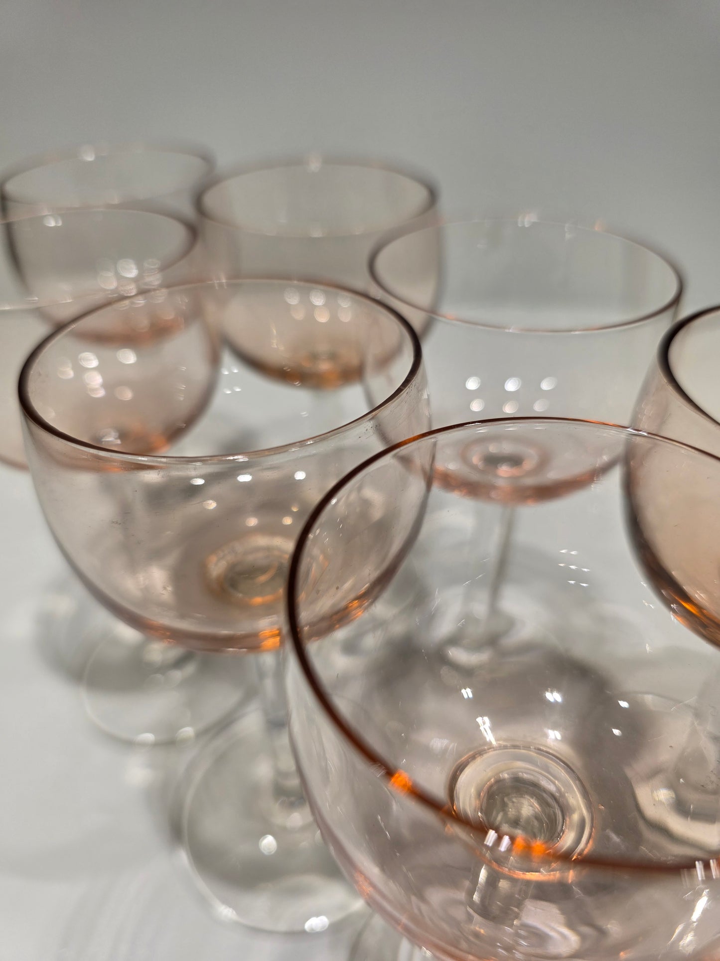 Lot 8 verres ballon en Rosaline années 60/70