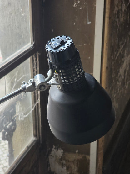 Lampe d’atelier BHV métal années 80