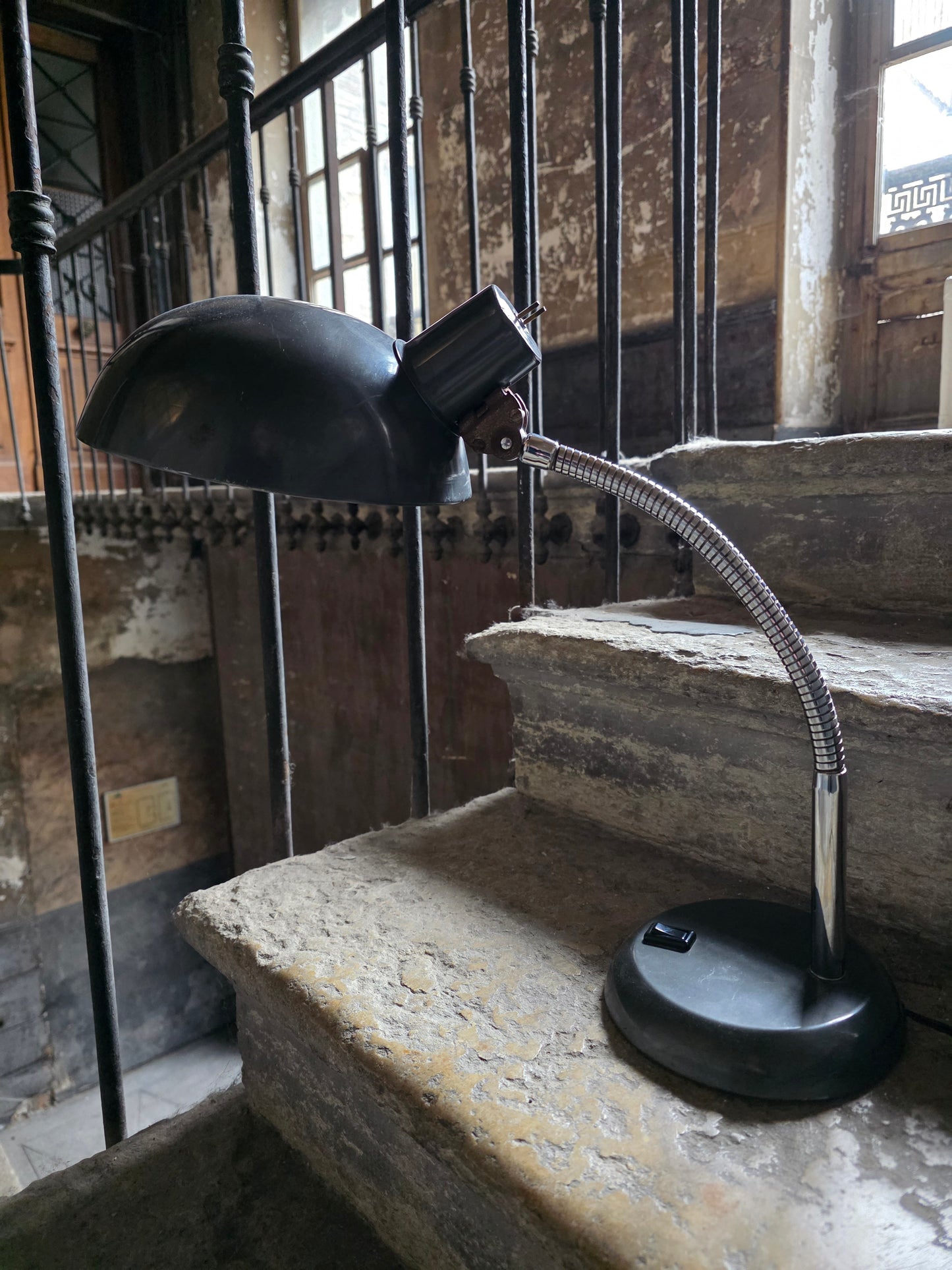 Lampe métal industrielle années 60