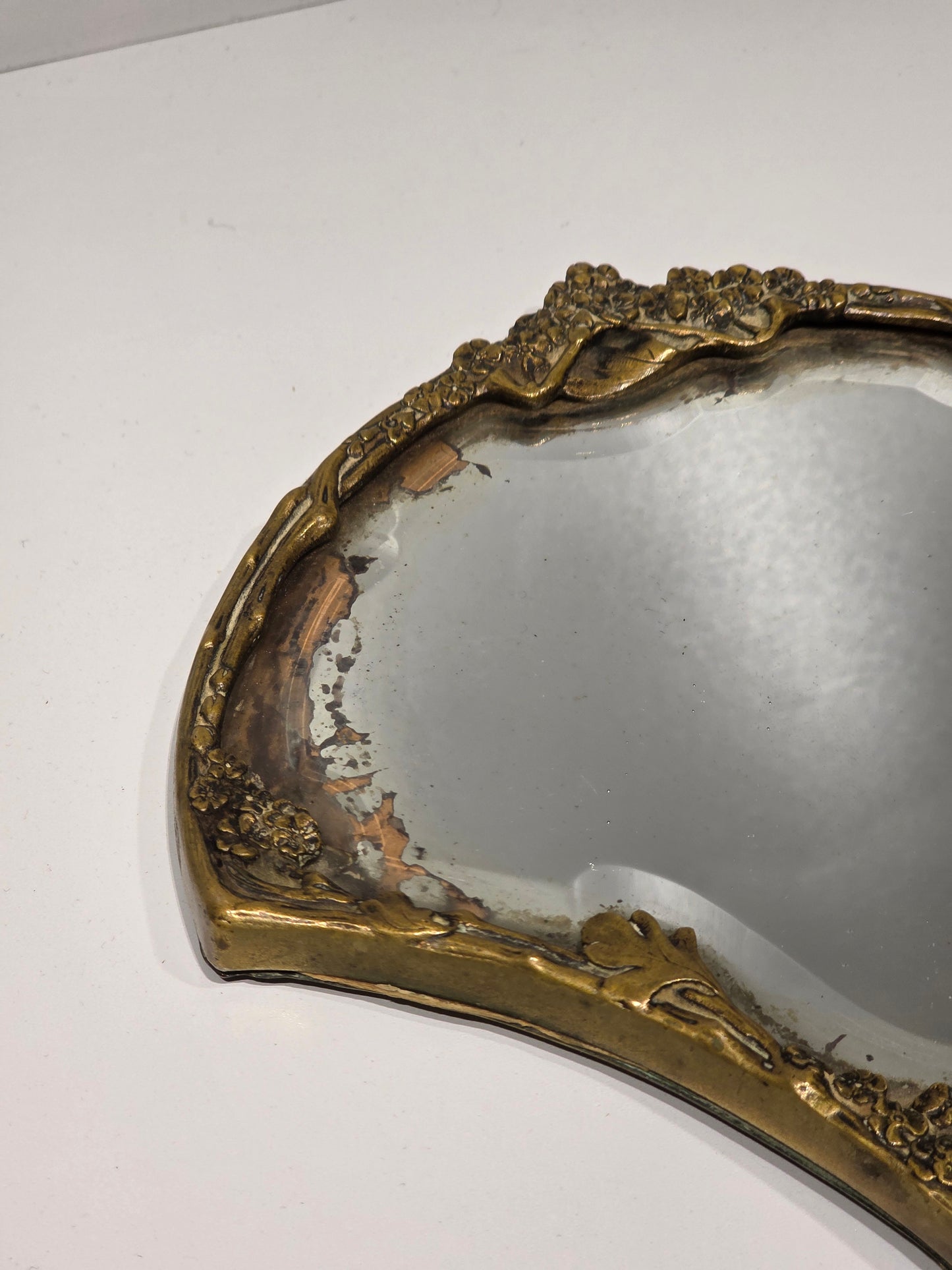 Miroir à main biseauté Bronze Art nouveau