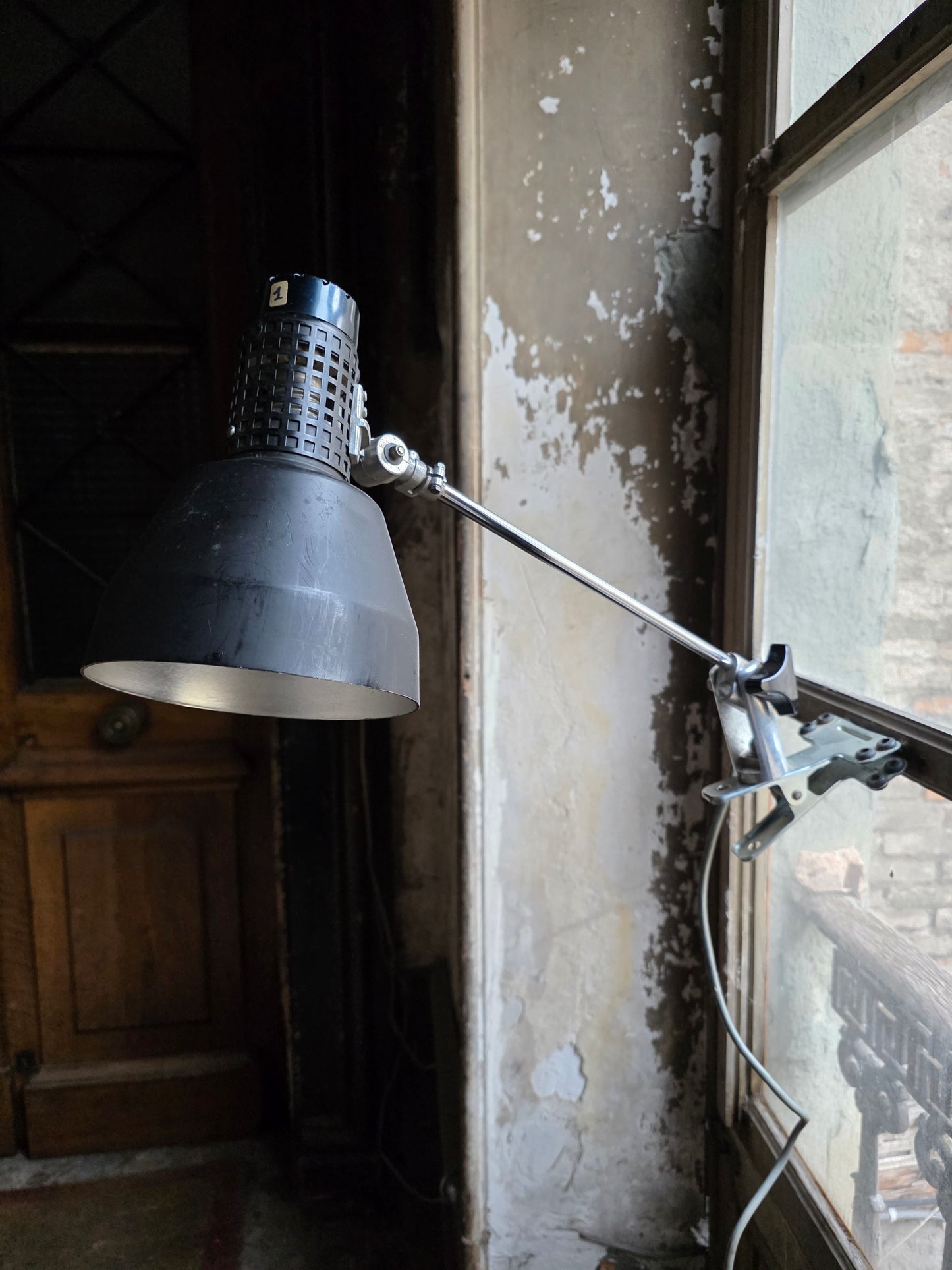 Lampe d’atelier BHV métal années 80