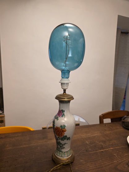 Lampe montée sur vase rouleau porcelaine 19ème siècle
