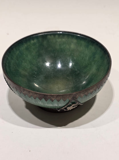Bol Chinois en jade nephryté et métal 19ème siècle