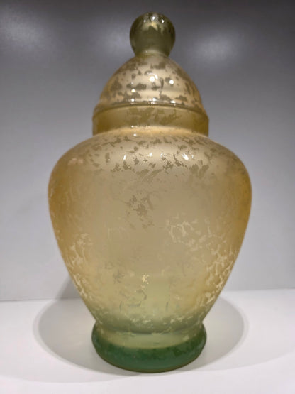 Grande Bonbonnière en verre ciselé