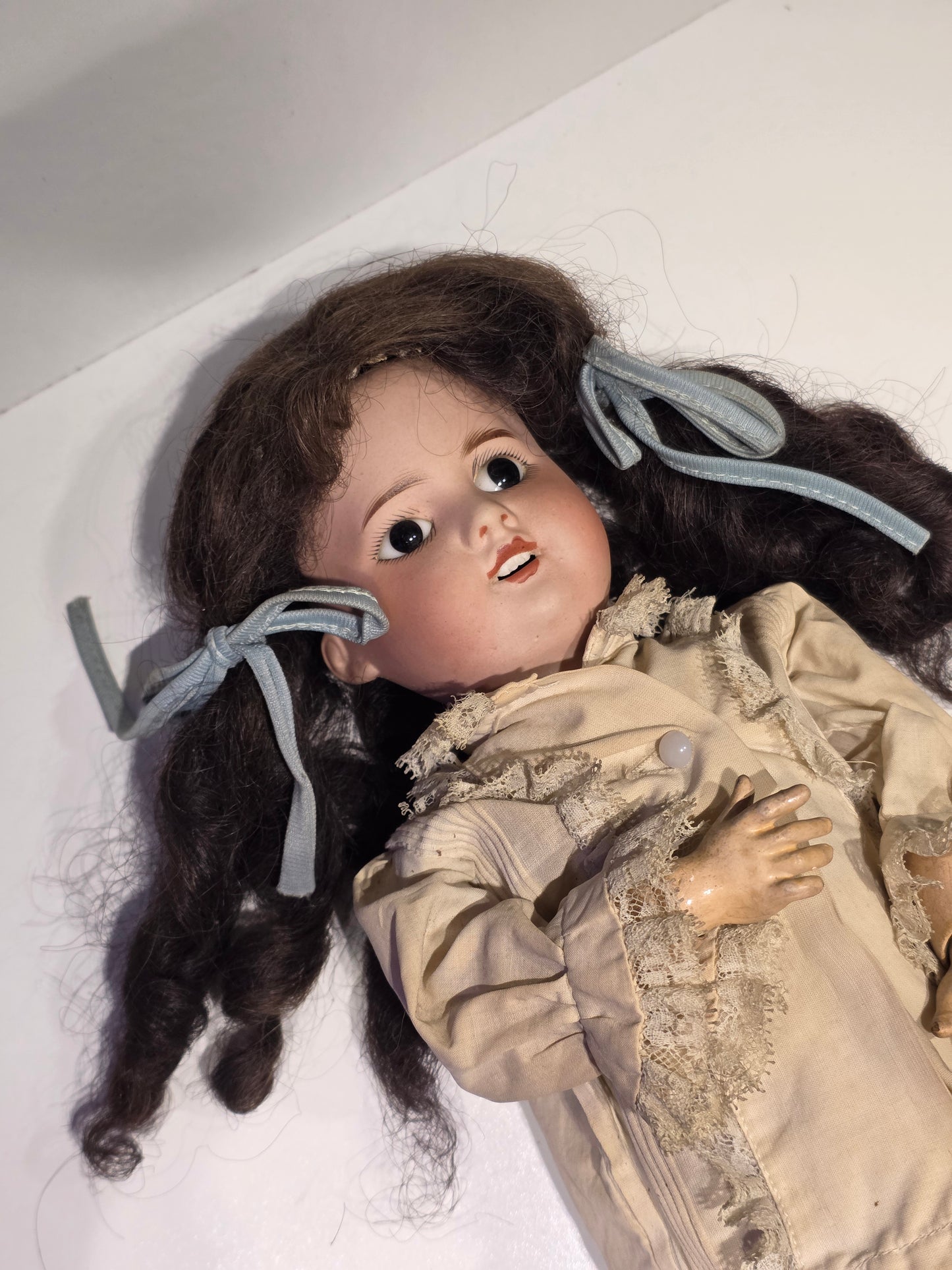 Poupée ancienne SFBJ Paris papier maché