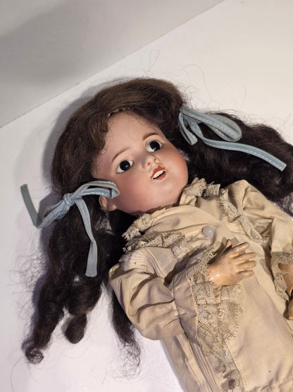 Poupée ancienne SFBJ Paris papier maché