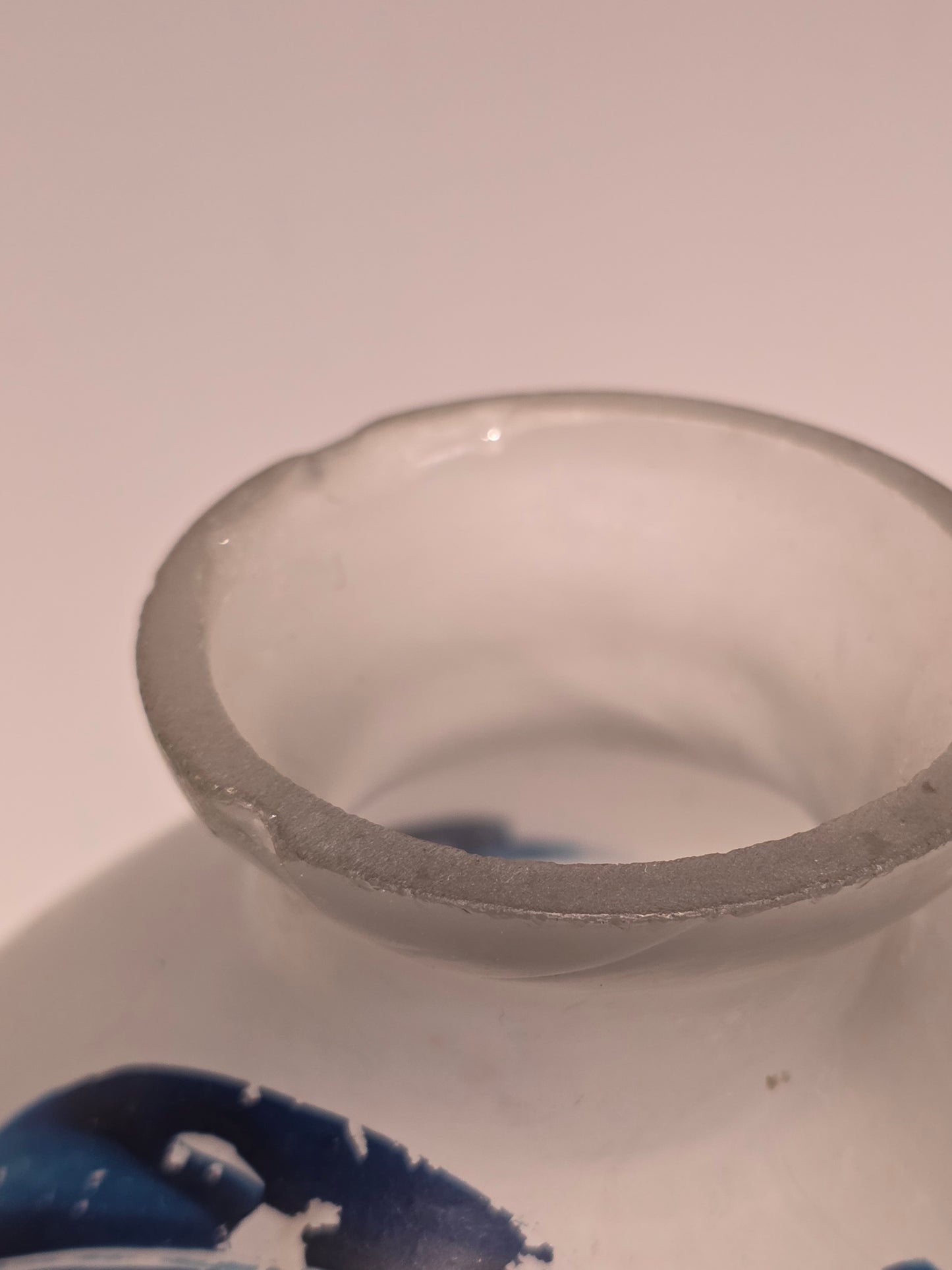 Vase boule verre glacé signé Début 20ème