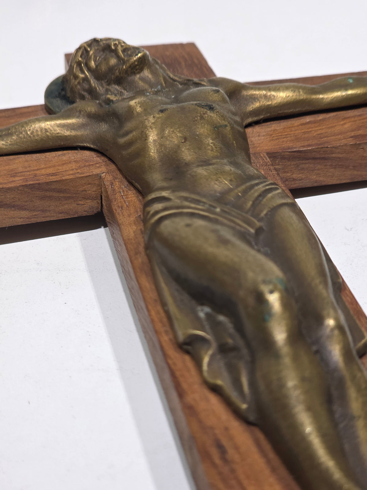 Crucifix 20ème siècle Bois et Bronze art déco